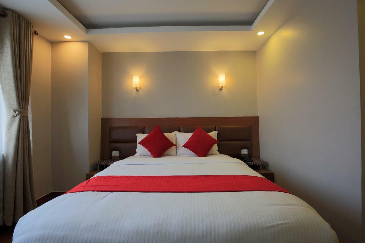 Oyo 453 Hotel Gurkha Heritage Catmandu Exterior foto