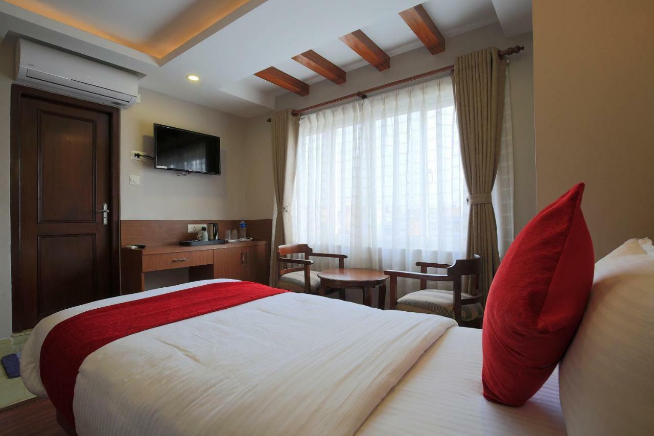 Oyo 453 Hotel Gurkha Heritage Catmandu Exterior foto