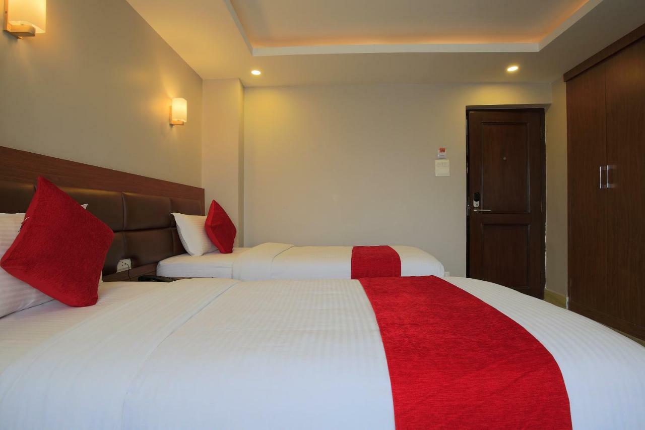 Oyo 453 Hotel Gurkha Heritage Catmandu Exterior foto