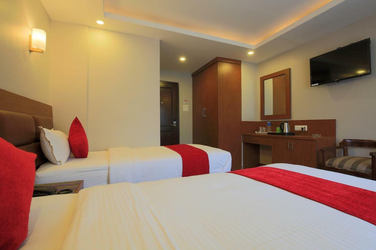 Oyo 453 Hotel Gurkha Heritage Catmandu Exterior foto
